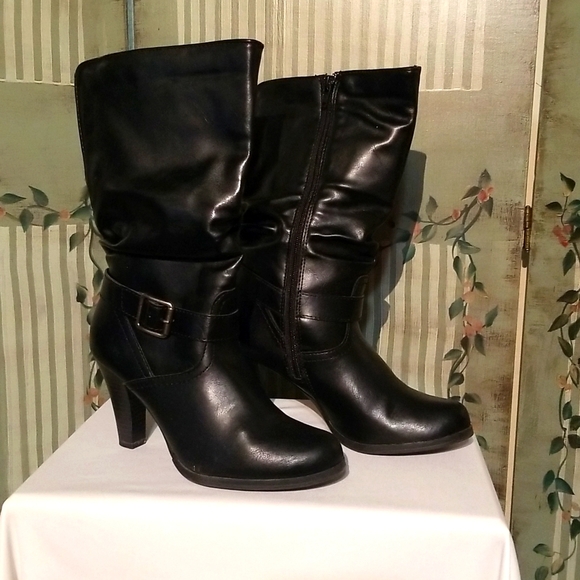 Massini Shoes - Women's EUC Black Man-made Calf Boots size 8
